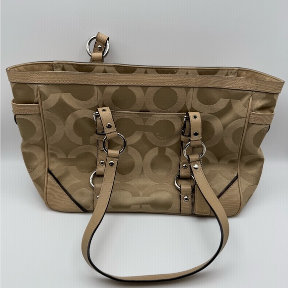 Coach Handbags - Coach East West Chelsea Op Art Tan Shoulder Bag Signature Tote Bag Pre Owned